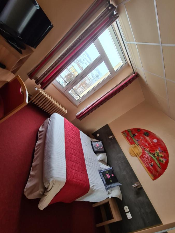 Hostellerie Du Cantal Murat  Exterior photo
